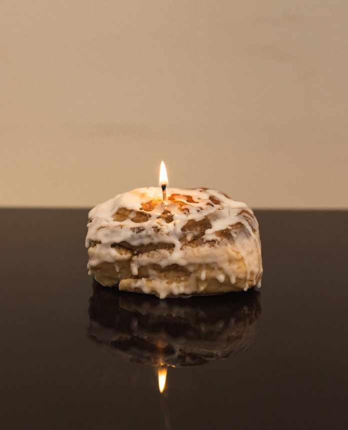 Cinnamon Roll Candle